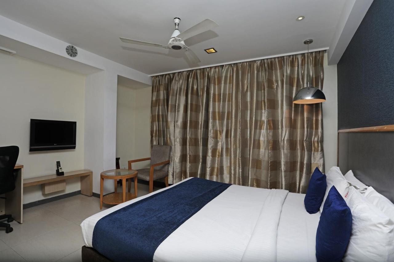 The Sirona Hotel Pune Luaran gambar